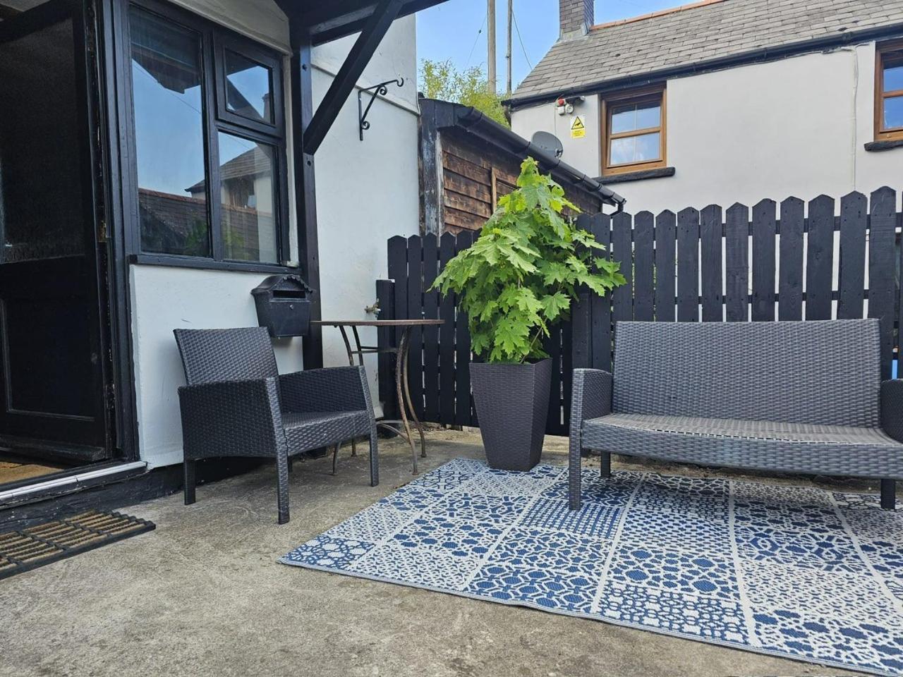 The Cottage Govilon Exterior photo
